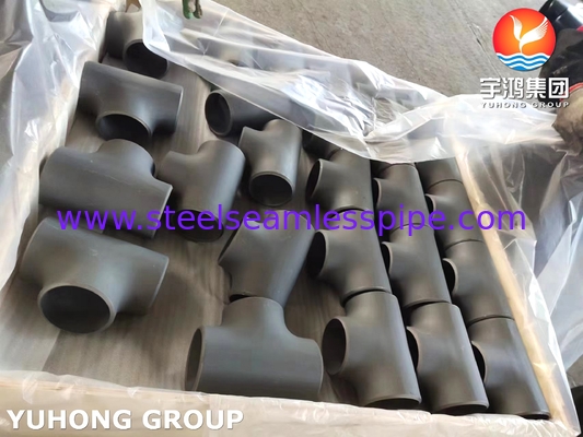 ASTM A234 WP11 Equal Tee, Combinação de fundição de aço carbono, pintura preta à prova de ferrugem