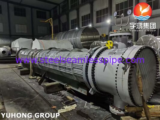 Trocador de calor de cabeça flutuante com tubos 316L e folha de tubo revestida SA350 LF2/316L para gestão de corrosão eficiente