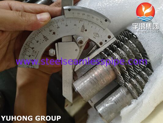 Tubos de finalidade dentada e soldados de alta frequência TP304H Base / SS304 Fin