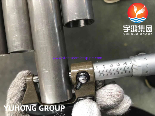 ASTM B163 Monel 400 Tubo UNS NO4400 DIN 2.4360 Tubo sem costura