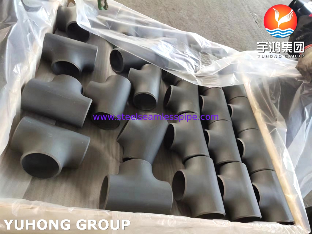 ASTM A234 WP11 Equal Tee, Combinação de fundição de aço carbono, pintura preta à prova de ferrugem