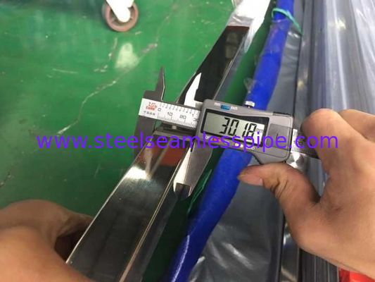 Tubo quadrado de aço inoxidável, ASTM A554, categoria SS304/304, linha superfície do cabelo do espelho dos SS 316/316L