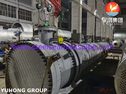 Trocador de calor de cabeça flutuante com tubos 316L e folha de tubo revestida SA350 LF2/316L para gestão de corrosão eficiente